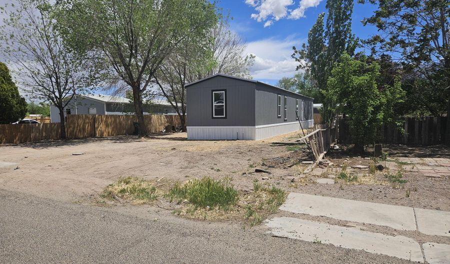 724 ATHENA Ave, Bernalillo, NM 87004 - 3 Beds, 2 Bath