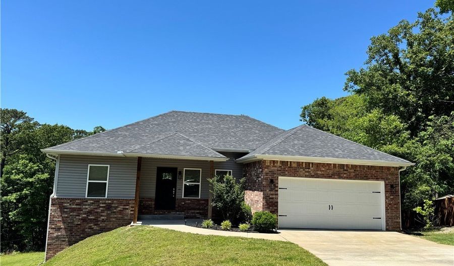 4 Kemble Cir, Bella Vista, AR 72714 - 3 Beds, 2 Bath