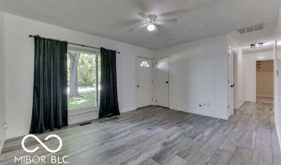 18 Maple Dr, Bargersville, IN 46106 - 3 Beds, 1 Bath