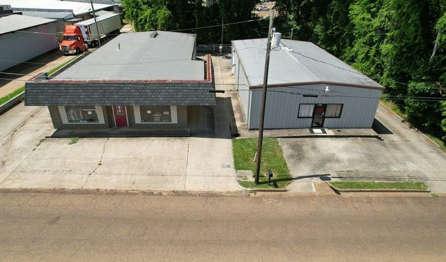 107 W. Ct, Brookhaven, MS 39601 - 0 Beds, 3 Bath