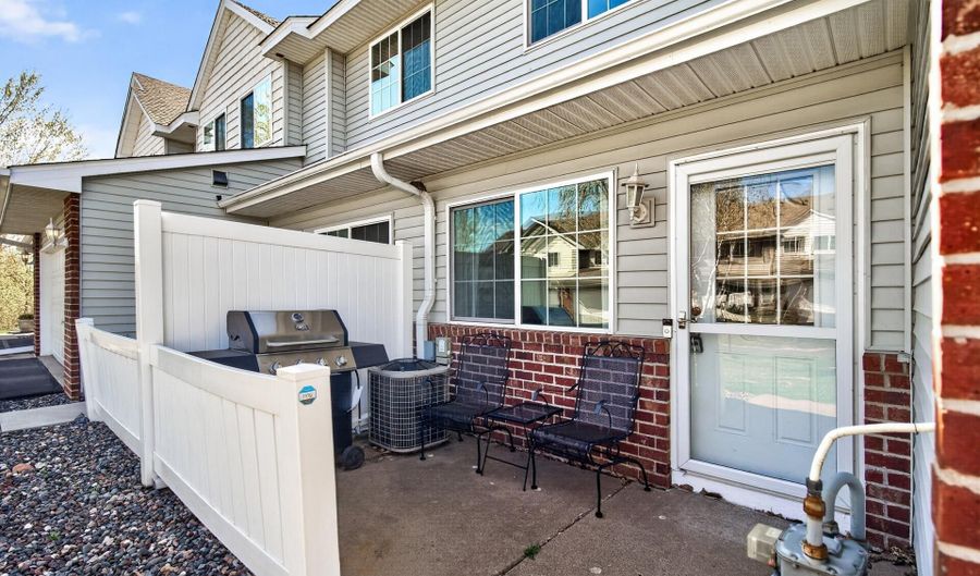 6222 Maclynn Ave NE, Albertville, MN 55301 - 2 Beds, 2 Bath