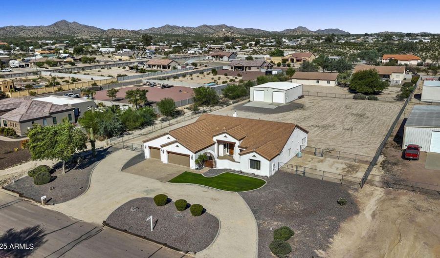 19880 W DESERT VIEWS Dr, Casa Grande, AZ 85122 - 3 Beds, 2 Bath