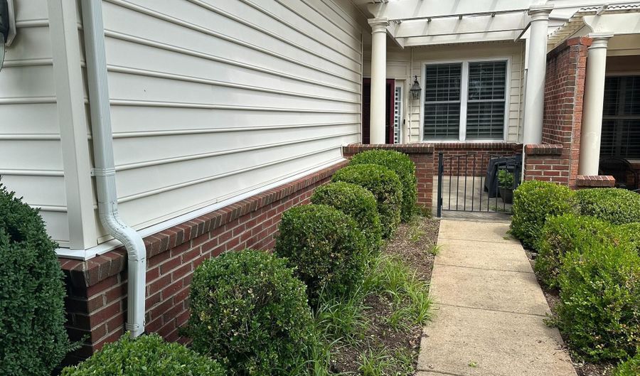 44322 MCHENRY Sq, Ashburn, VA 20147 - 2 Beds, 3 Bath