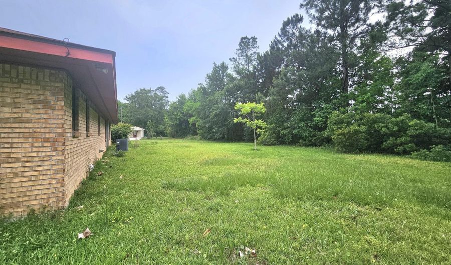 530 Easterbrook St, Bay St. Louis, MS 39520 - 4 Beds, 2 Bath