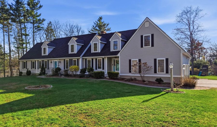 149 Crawford Rd, Chester, NH 03036 - 4 Beds, 3 Bath