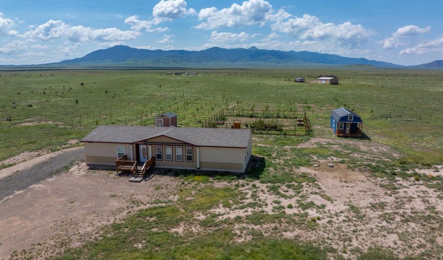 134 Gopher Gulch Loop, Carrizozo, NM 88301 - 3 Beds, 4 Bath