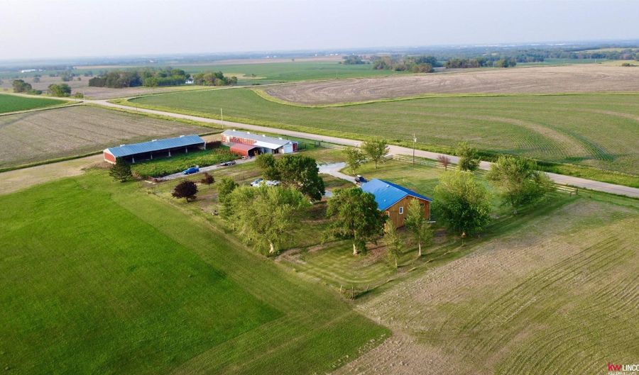 26855 SW 89th Rd, Beatrice, NE 68310 - 4 Beds, 2 Bath