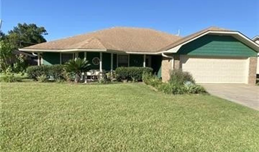 51 TERRA Ave, Alexandria, LA 71303 - 3 Beds, 2 Bath