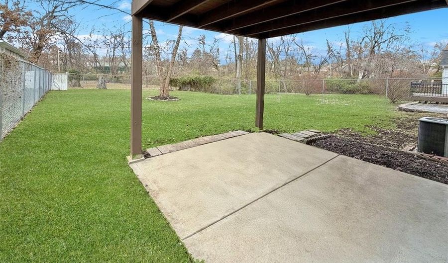 7633 Genesta St, Affton, MO 63123 - 4 Beds, 3 Bath