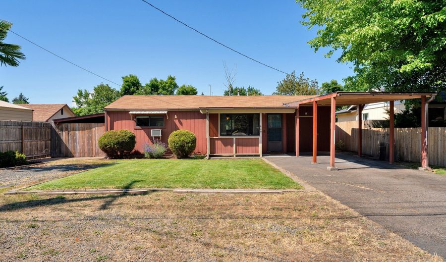 630 COLONIAL Dr, Springfield, OR 97477 - 3 Beds, 1 Bath