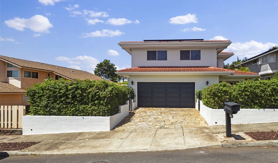 92-7087 Elele St, Kapolei, HI 96707 - 4 Beds, 4 Bath