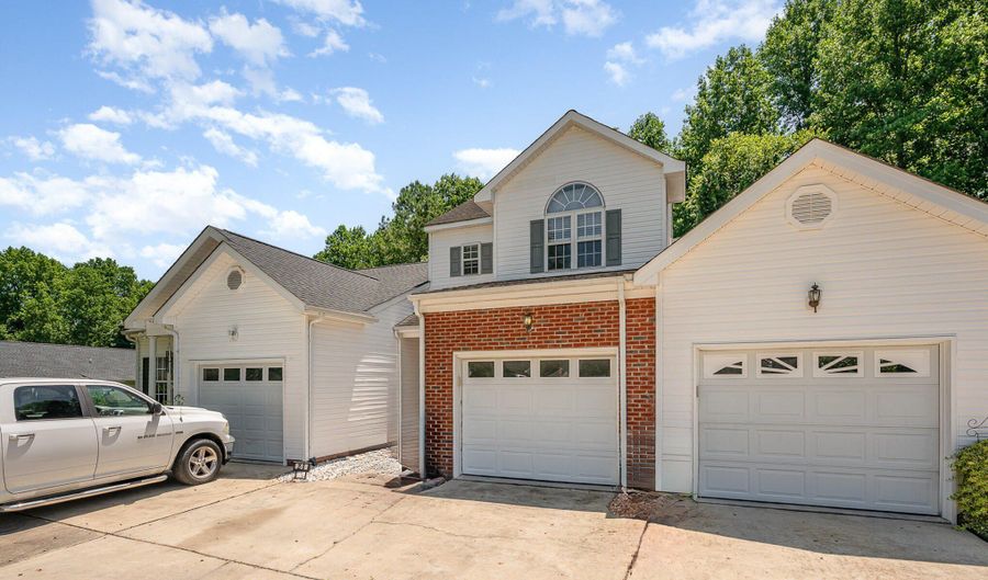 25 Silver Pl Apt B, Angier, NC 27501 - 3 Beds, 3 Bath