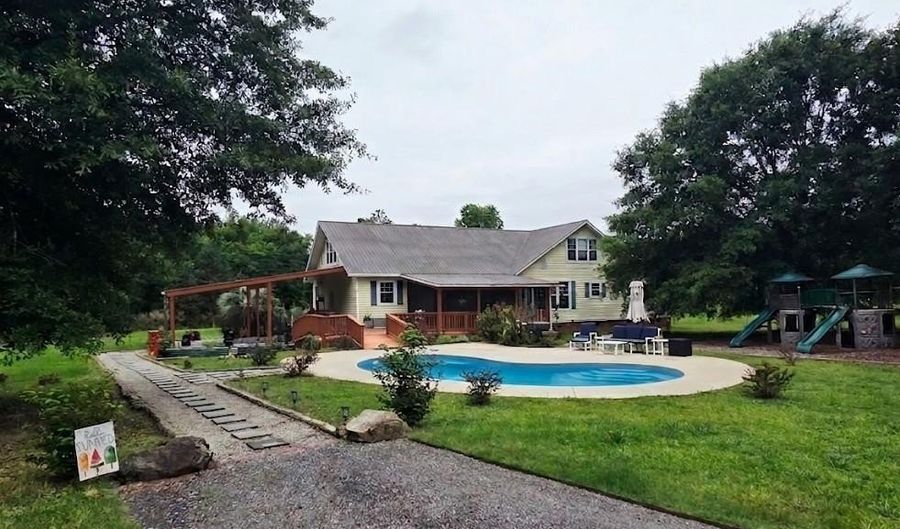 1366 Old Golf Course Rd, Batesburg, SC 29006 - 4 Beds, 2 Bath