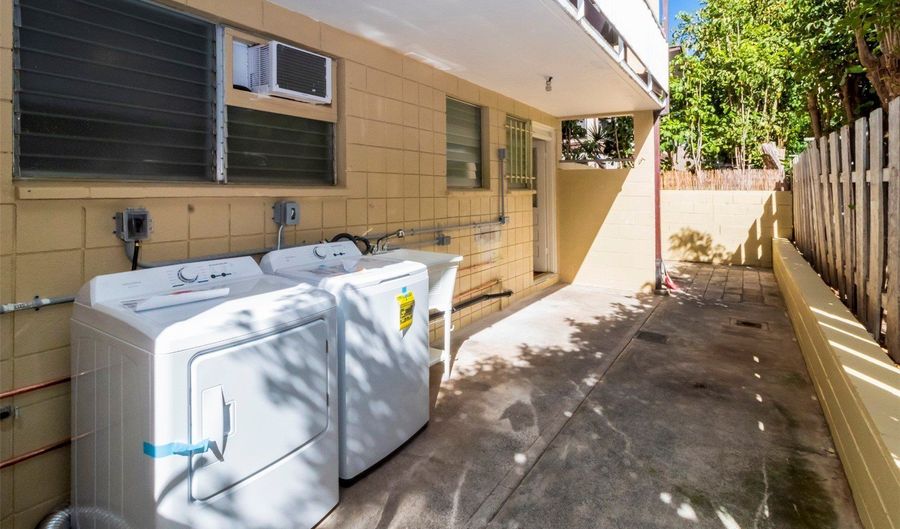 1418 Liholiho St 3, Honolulu, HI 96822 - 2 Beds, 1 Bath