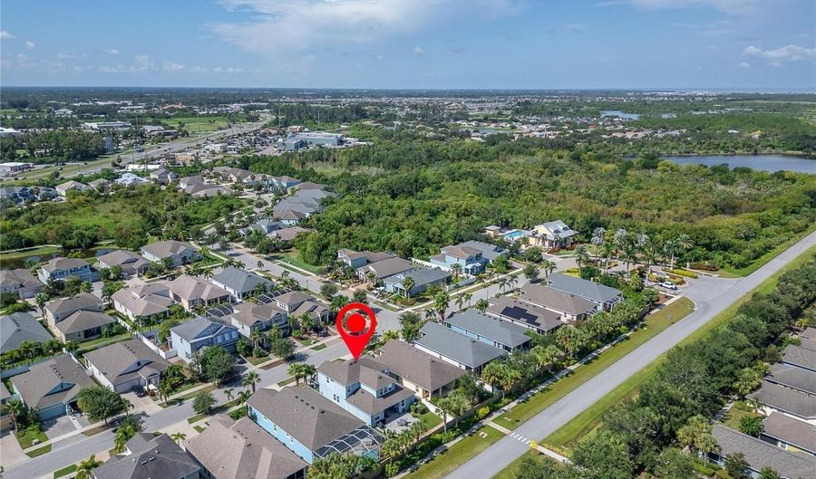 5227 ADMIRAL POINTE Dr, Apollo Beach, FL 33572 - 4 Beds, 4 Bath