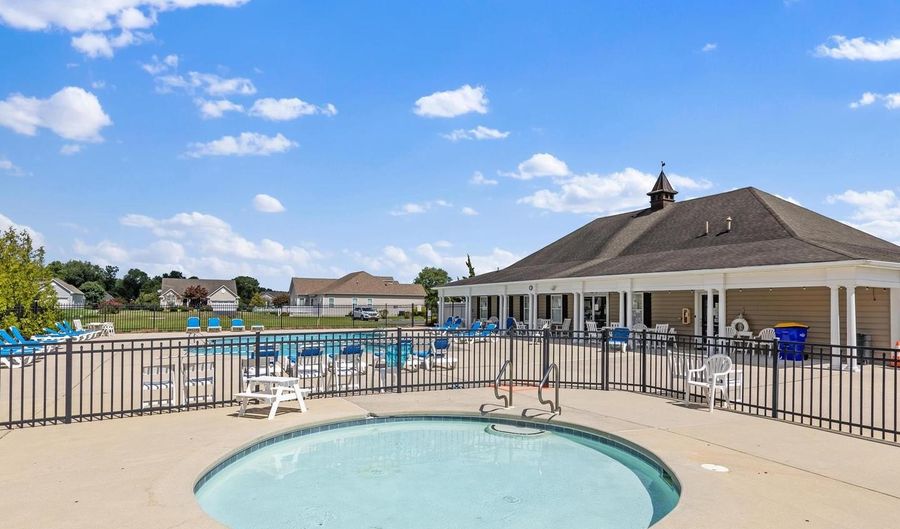 18963 BEAVER CREEK Dr, Harbeson, DE 19951 - 5 Beds, 4 Bath