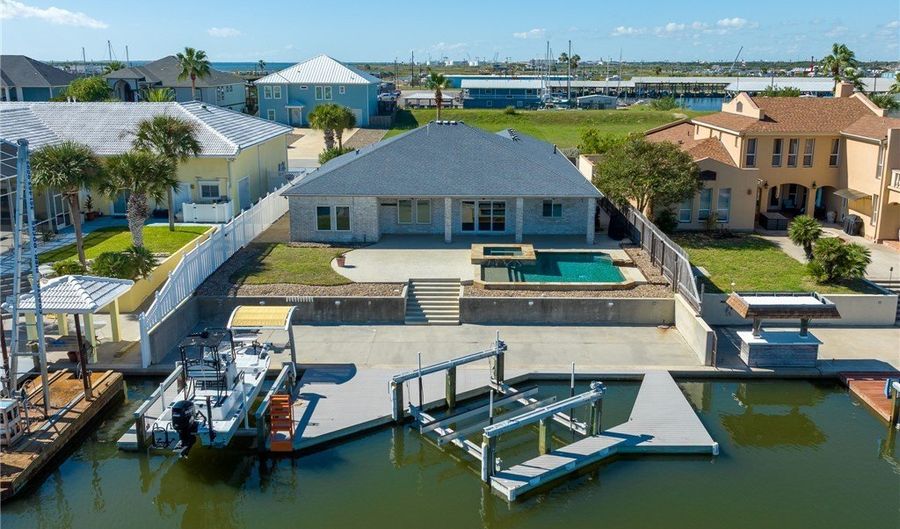 116 Bay Ct, Aransas Pass, TX 78336 - 3 Beds, 3 Bath