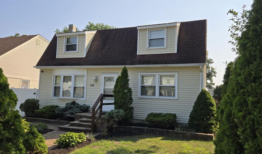 110 Oakdale, Villas, NJ 08251 - 4 Beds, 2 Bath