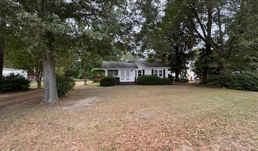 816 York St NE, Aiken, SC 29801 - 2 Beds, 1 Bath