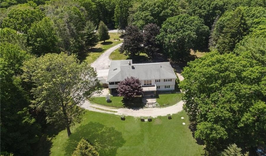 350 Shippee Rd, East Greenwich, RI 02818 - 4 Beds, 3 Bath