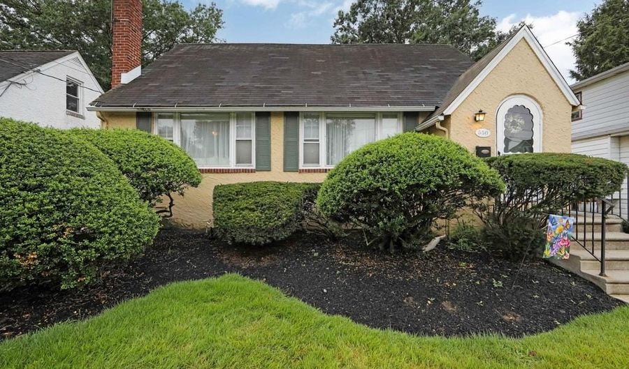 550 WASHINGTON Ter, Audubon, NJ 08106 - 3 Beds, 2 Bath