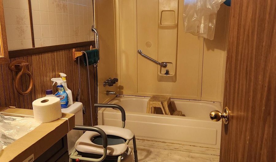256 SHAWNEE, Amity, AR 71921 - 3 Beds, 2 Bath