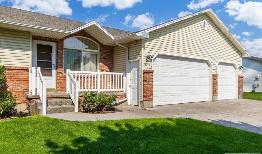 3050 S Carolyn Ln, Ammon, ID 83406 - 4 Beds, 4 Bath