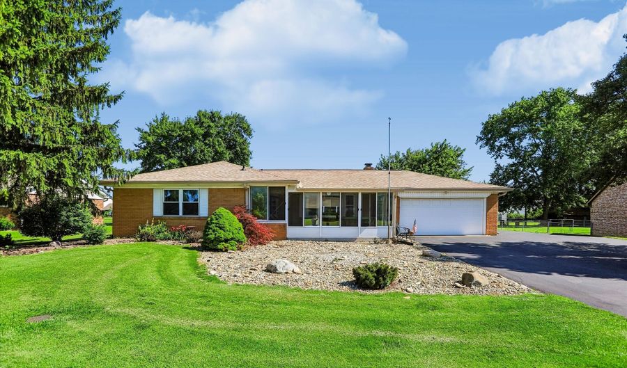 10280 E County Road 100 S, Avon, IN 46123 - 3 Beds, 2 Bath