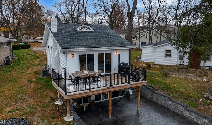 4135 State Park Dr, Akron, OH 44319 - 2 Beds, 2 Bath