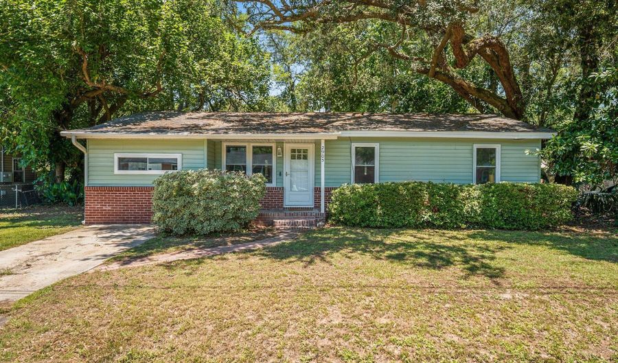 2905 Third St, Beaufort, SC 29902 - 3 Beds, 1 Bath