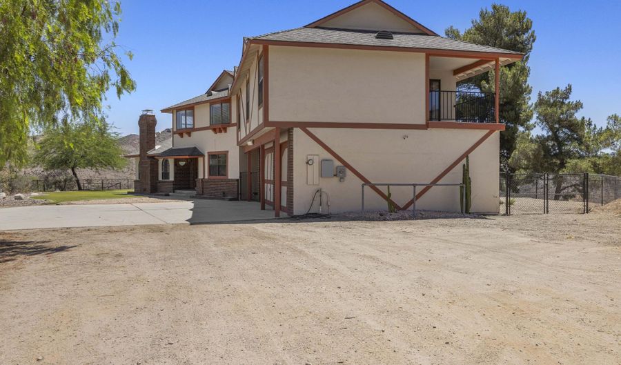 13620 Pales Rd, Agua Dulce, CA 91390 - 4 Beds, 3 Bath