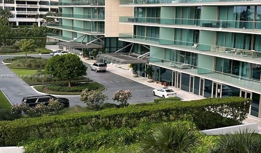 10185 Collins Ave 502, Bal Harbour, FL 33154 - 1 Beds, 1 Bath