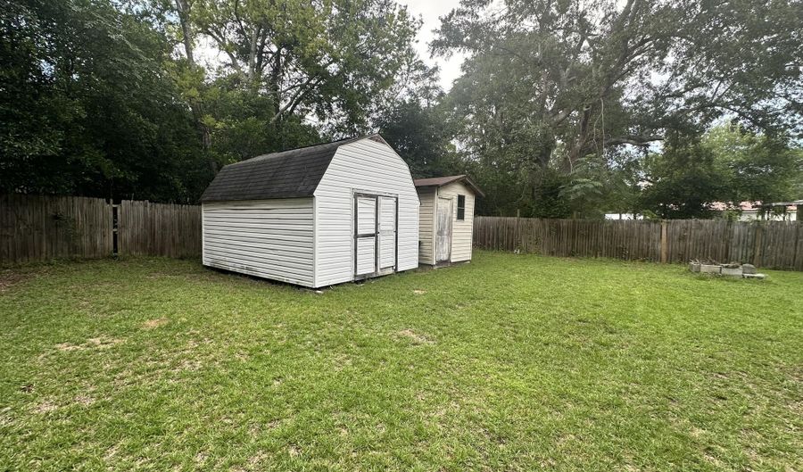 150 Davis St, Blackville, SC 29817 - 3 Beds, 2 Bath