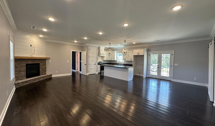 1108 6th Pl NE, Arab, AL 35016 - 4 Beds, 3 Bath