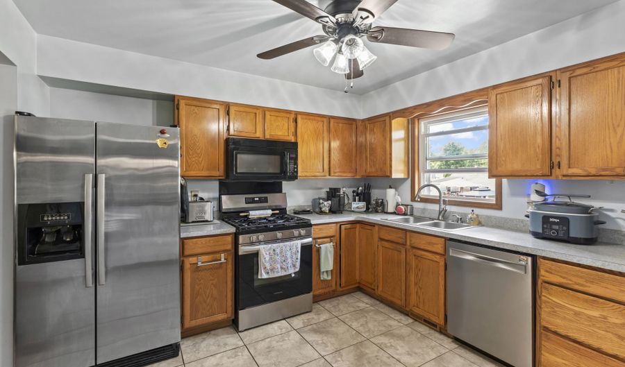 22 Altamont Ave, Albany, NY 12205 - 4 Beds, 2 Bath