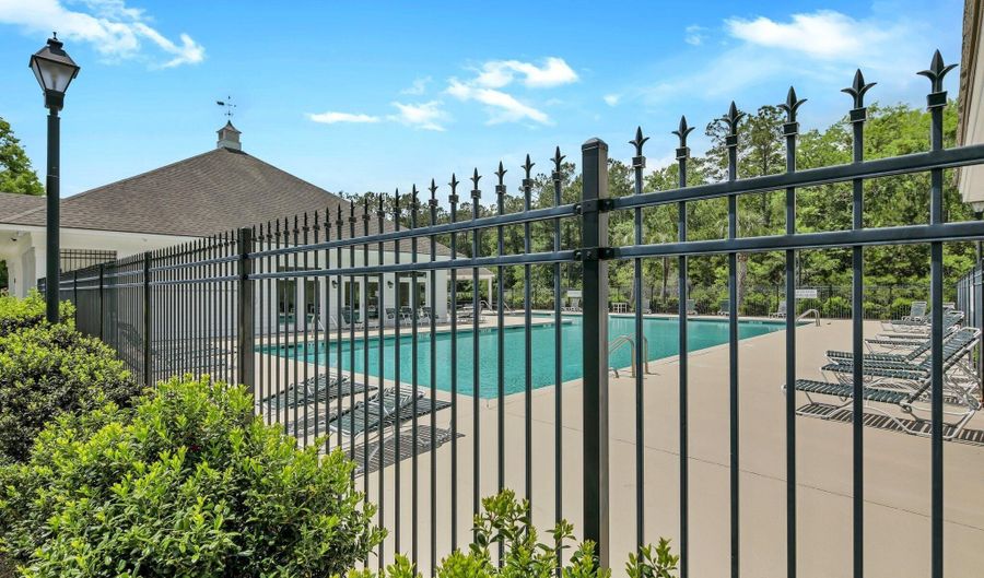 45 Mayfair Dr, Bluffton, SC 29910 - 5 Beds, 3 Bath