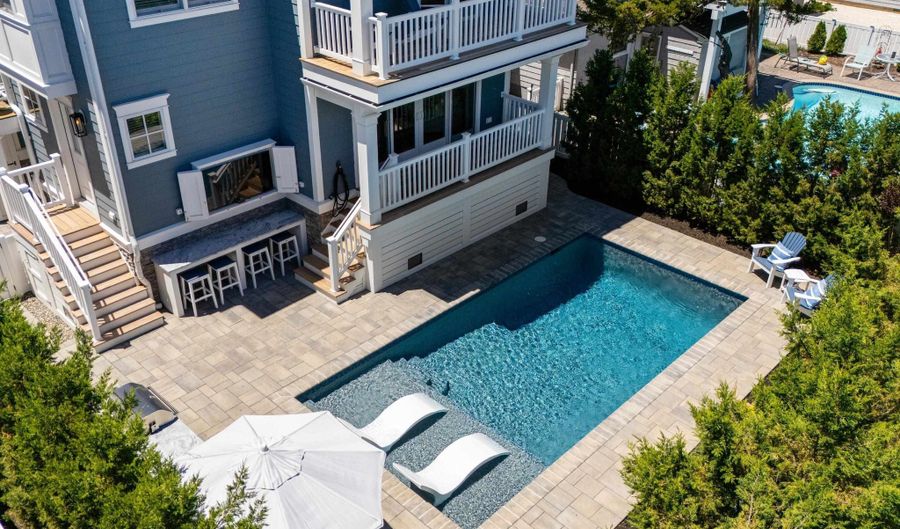 169 16th St, Avalon, NJ 08202 - 6 Beds, 7 Bath
