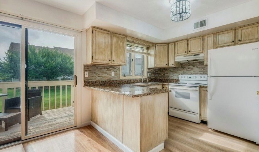226 Cherokee Rd, Andover, NJ 07848 - 2 Beds, 2 Bath