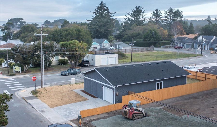 1105 Baltimore Ave SE, Bandon, OR 97411 - 3 Beds, 2 Bath