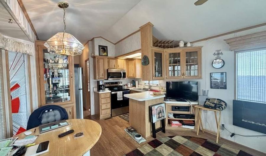 702 S. Meridian Rd 0334, Apache Junction, AZ 85120 - 1 Beds, 2 Bath