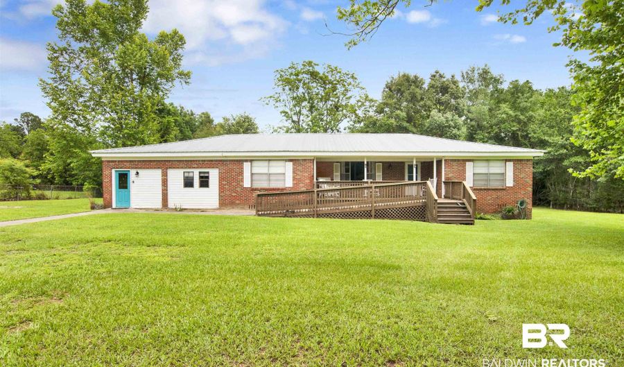 17714 Horseneck Rd, Bay Minette, AL 36507 - 3 Beds, 3 Bath