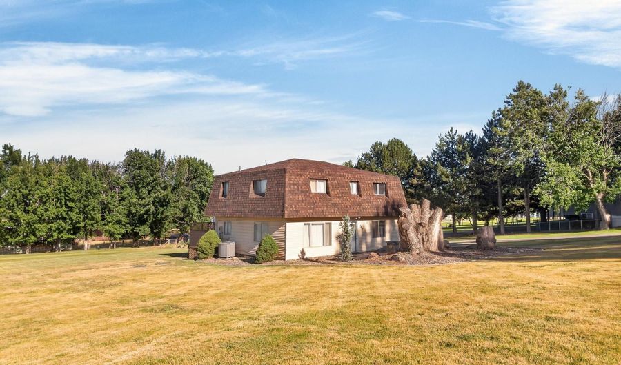 509 W Wagon Wheel Pr NW, Benton City, WA 99320 - 3 Beds, 2 Bath