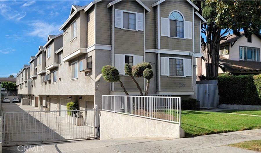 905 S 2nd St D, Alhambra, CA 91801 - 3 Beds, 3 Bath