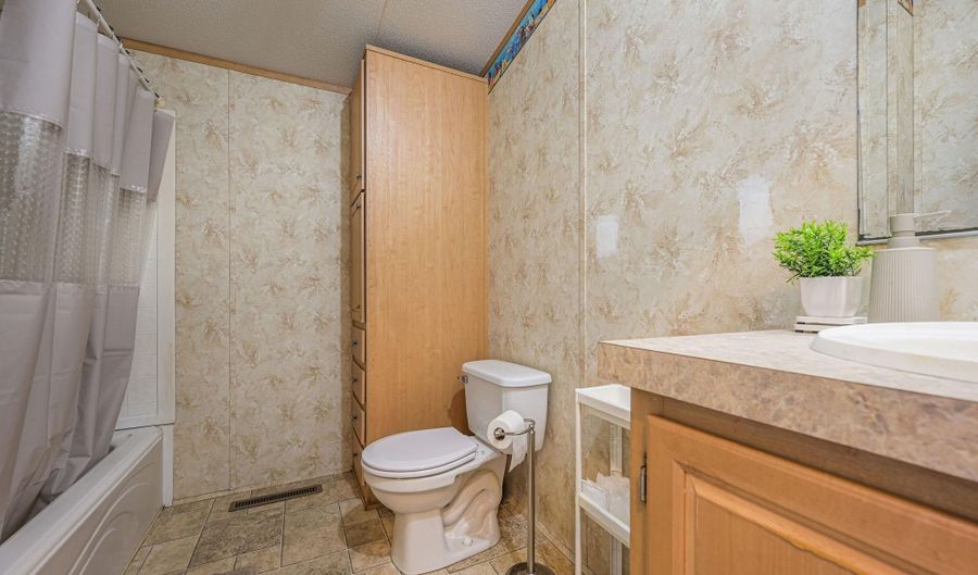 158 CAVEAT Rd 200, Magnolia, DE 19962 - 4 Beds, 2 Bath