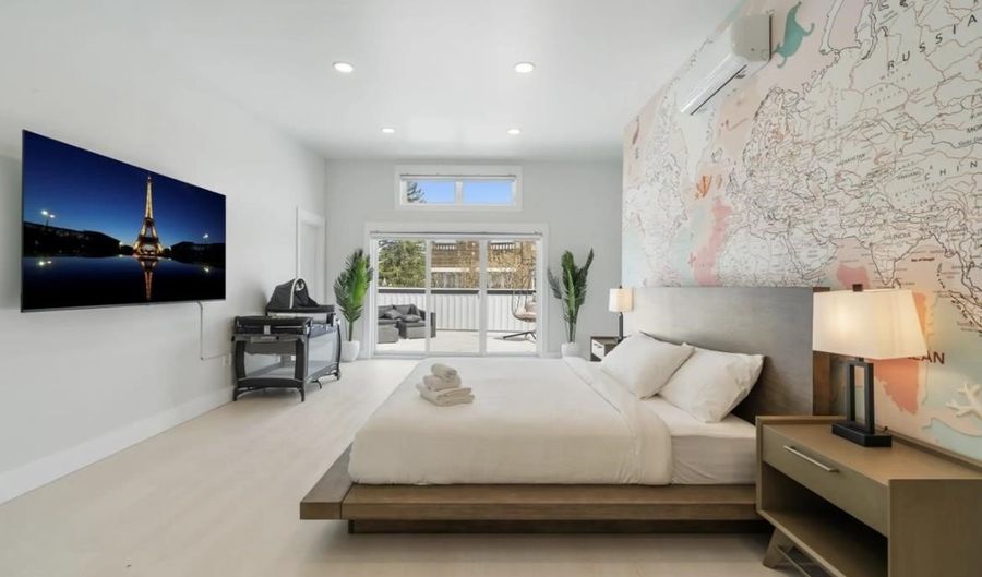 161 BROADWAY 1F, Bayonne, NJ 07002 - 2 Beds, 2 Bath