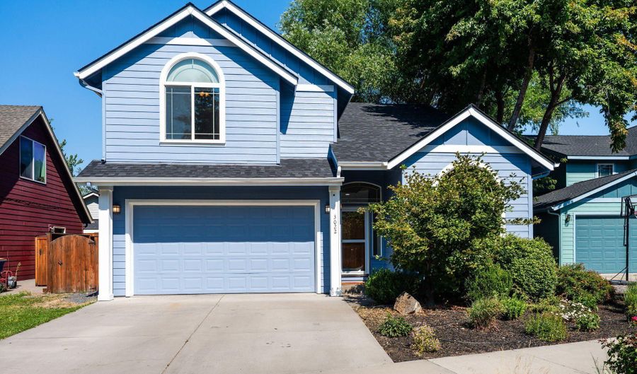 3022 NE Quiet Canyon Dr, Bend, OR 97701 - 4 Beds, 3 Bath
