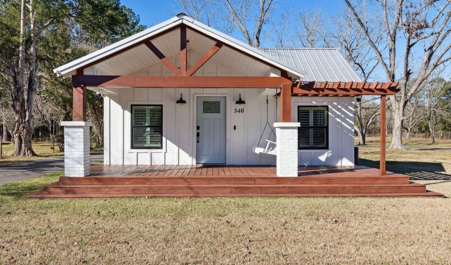 340 CANAL St, Baldwin, FL 32234 - 2 Beds, 1 Bath