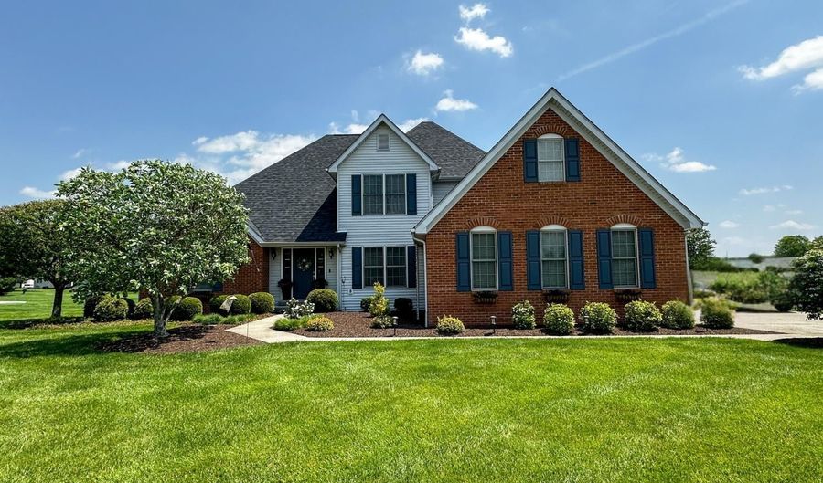 280 Arlington Dr, Batesville, IN 47006 - 4 Beds, 3 Bath