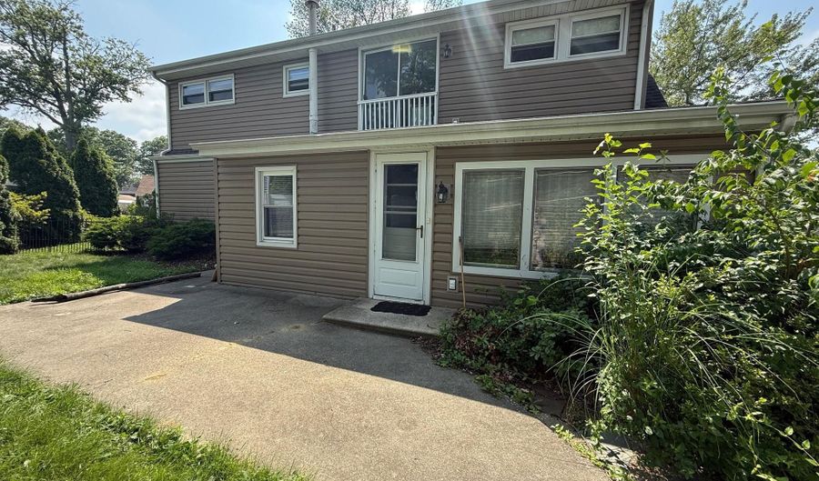 509 5TH Ave, Barrington, NJ 08007 - 2 Beds, 1 Bath