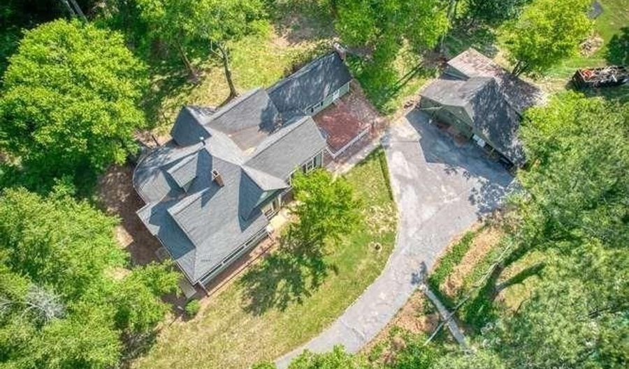 125 E Sewell Rd, Aragon, GA 30104 - 3 Beds, 2 Bath